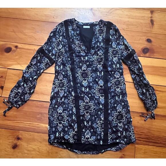 Women's G x F Tunic/Dress Floral Print Top. Crochet Detail. Size Small. - Picture 1 of 7